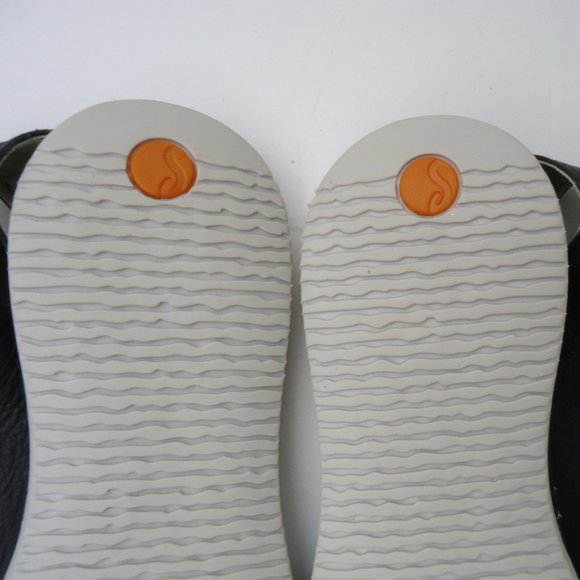 SIZE 8. Softinos leather sling back sandals . - Picture 12 of 16